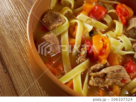 uzbek soup lagman 106107324