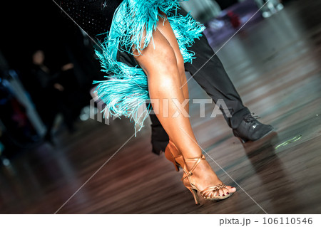 couple dancing latin dance on the dancefloor 106110546