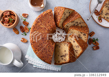 Traditional brown sugar pecan cake, bundt pan Traditional brown sugar pecan cake, bundt pan 106112949