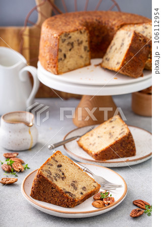 Traditional brown sugar pecan cake, bundt pan Traditional brown sugar pecan cake, bundt pan 106112954