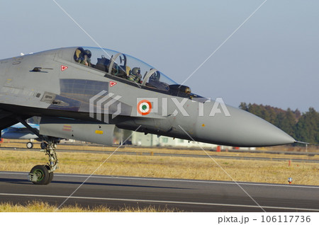 百里基地に展開したインド空軍のsu30戦闘機 106117736
