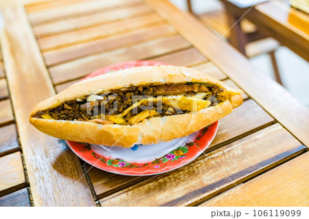 ベトナムで食べたバインミー ベトナムで食べたバインミー 106119099