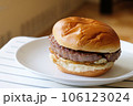 Hamburger classic burger american cheeseburger with cheese and beef 106123024