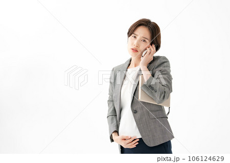 ワーキングマザー　スマートフォン　通話 106124629