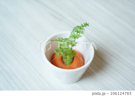 再生野菜(ニンジン) 106124765