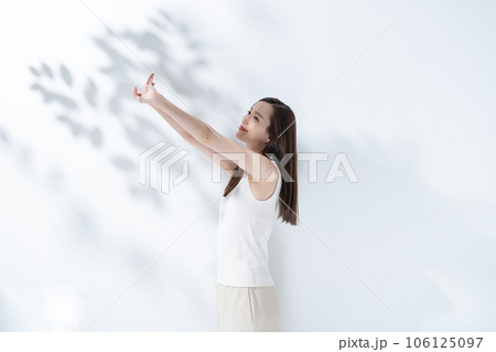 伸び　日差し　ビューティー　脱毛 106125097