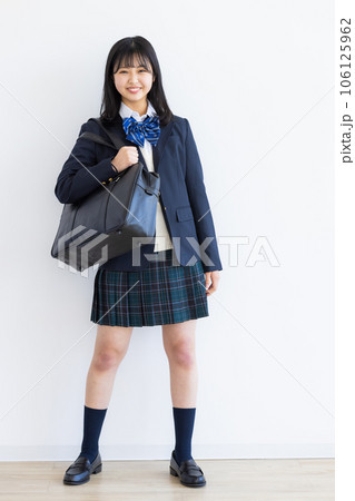 制服の女子学生 高校生 中学生 制服の女子学生 高校生 中学生 106125962