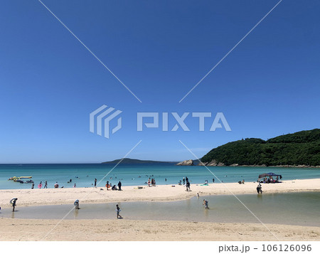 エメラルドグリーンの高浜海水浴場 エメラルドグリーンの高浜海水浴場 106126096