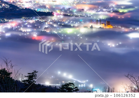 《埼玉県》秩父の雲海夜景・幻想的な風景 《埼玉県》秩父の雲海夜景・幻想的な風景 106126352