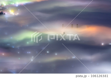 《埼玉県》秩父の雲海夜景・幻想的な風景 106126381
