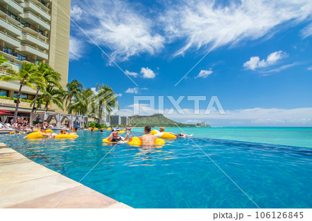 【HAWAIIの休日】シェラトン・ワイキキ「インフィニティ・エッジ・プール」 106126845