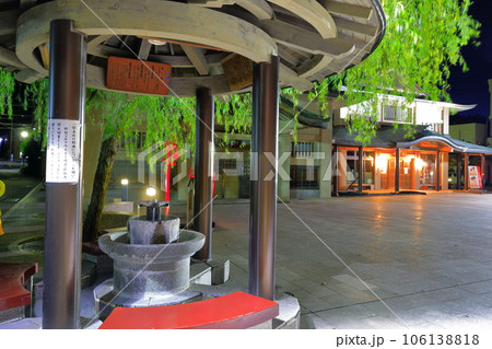 【石川県】山中温泉総湯の夜景 【石川県】山中温泉総湯の夜景 106138818