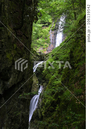 くらがり又谷の滝（奈良県吉野郡上北山村） 106139542