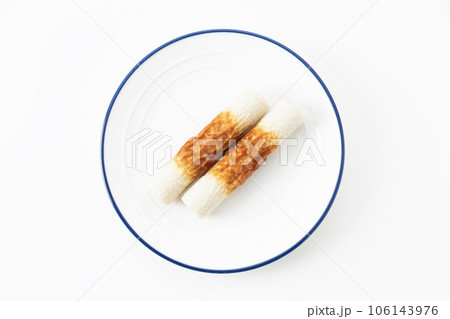竹輪　白背景 106143976