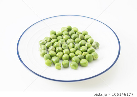 グリーンピース　白バック 106146177