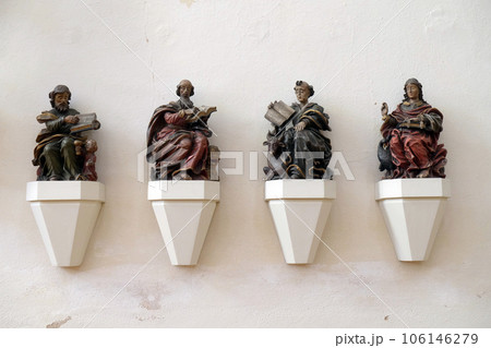 Four evangelists, statues in the Franciscan Church in Rothenburg ob der Tauber, Bavaria, Germany Four evangelists, statues in the Franciscan Church in Rothenburg ob der Tauber, Bavaria, Germany 106146279