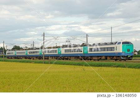 北陸本線　福岡ー石動　JR東日本　485系　R25編成（新潟）　北越 106148050