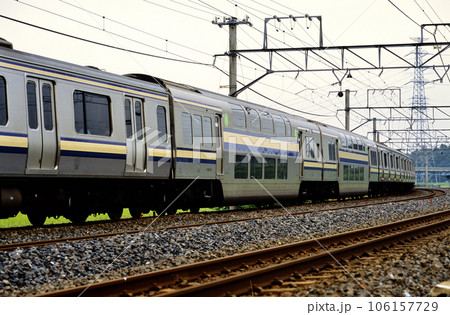 2002年　総武線を走るE217系のグリーン車 106157729