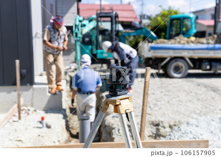 配管埋設工事のレベル出し 配管埋設工事のレベル出し 106157905