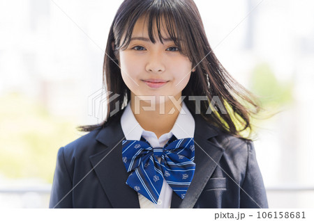 制服の女子学生 高校生 中学生 制服の女子学生 高校生 中学生 106158681