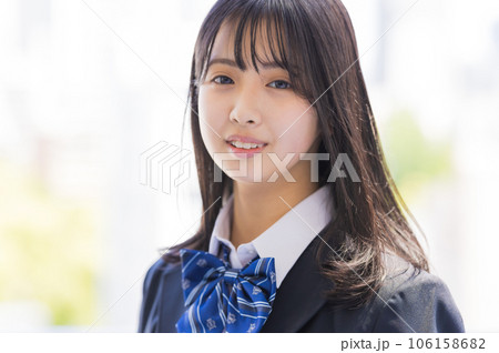 制服の女子学生 高校生 中学生 制服の女子学生 高校生 中学生 106158682
