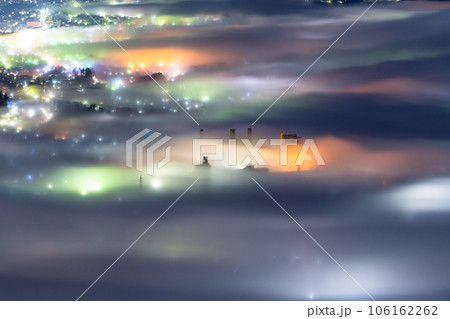 《埼玉県》秩父の雲海夜景・幻想的な風景 《埼玉県》秩父の雲海夜景・幻想的な風景 106162262