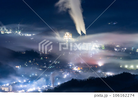 《埼玉県》秩父の雲海夜景・幻想的な風景 《埼玉県》秩父の雲海夜景・幻想的な風景 106162274