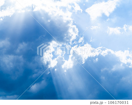 夏空のダイナミックな景色 青空と入道雲 夏空のダイナミックな景色 青空と入道雲 106170031