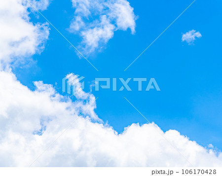 夏空のダイナミックな景色 青空と入道雲 夏空のダイナミックな景色 青空と入道雲 106170428