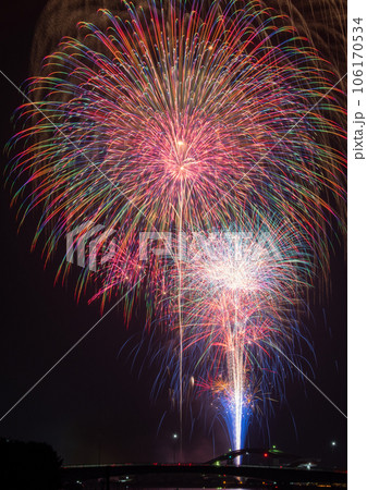 祝、復活、木更津の花火大会は色がとても魅力的で綺麗です 106170534