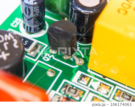 資料素材　電子回路のクローズアップ 106174063