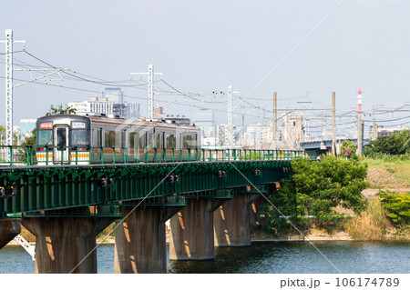 【関西本線】名古屋方面へ疾走する快速みえ 106174789