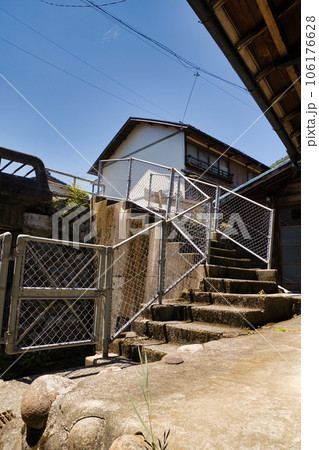 岐阜県飛騨金山のレトロな路地裏建物の筋骨めぐり 岐阜県飛騨金山のレトロな路地裏建物の筋骨めぐり 106176628