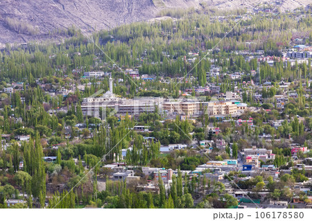Passu is a small village. Located in the Hunza upper Gojal Valley of Gilgit Baltistan in northern Pakistan. 106178580