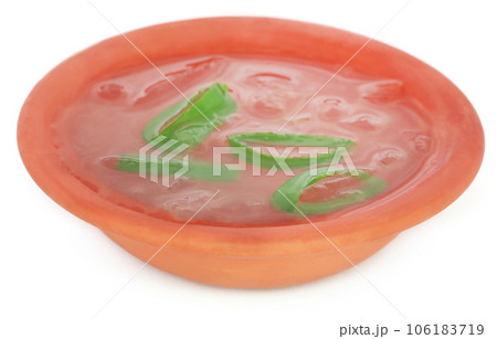 Aloe extract in a pottery 106183719