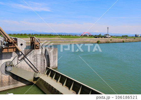 大河津分水 可動堰(新潟県) 大河津分水 可動堰(新潟県) 106186521