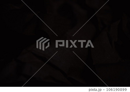 背景素材　バックグラウンド　4k　テクスチャー　黒　ブラックク　ラック　ひび割れ black 106190899
