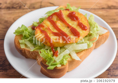 ハッシュドポテトトースト ハッシュドポテトトースト 106192079