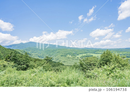 福島 晴れた日の甲子高原と鎌房山 福島 晴れた日の甲子高原と鎌房山 106194738