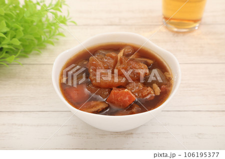 牛すじ煮込み 106195377