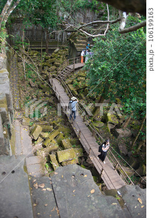 カンボジアのベンメリア遺跡 106199163