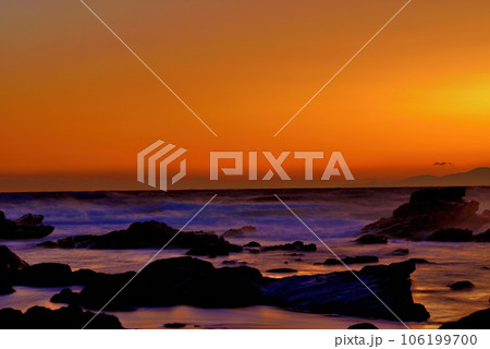 三浦半島 城ヶ島海岸の夕景 長秒露光 三浦半島 城ヶ島海岸の夕景 長秒露光 106199700