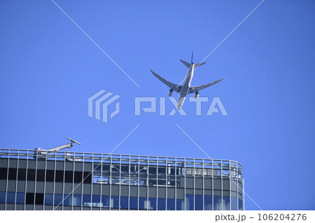 日本の東京都市景観 8月減↓全国平均。23府県減↓。航空需要回復…渋谷サクラステージ上空に=14日 日本の東京都市景観 8月減↓全国平均。23府県減↓。航空需要回復…渋谷サクラステージ上空に=14日 106204276