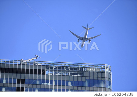 日本の東京都市景観 8月減↓全国平均。23府県減↓。航空需要回復…渋谷サクラステージ上空に=14日 日本の東京都市景観 8月減↓全国平均。23府県減↓。航空需要回復…渋谷サクラステージ上空に=14日 106204839