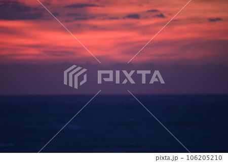 【北海道稚内市】こうほねの家駐車場から見た夕景 【北海道稚内市】こうほねの家駐車場から見た夕景 106205210