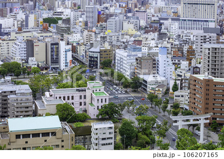 城山展望台からの鹿児島市街地の風景(鹿児島県鹿児島市) 城山展望台からの鹿児島市街地の風景(鹿児島県鹿児島市) 106207165