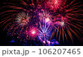 カラフルな花火 106207465