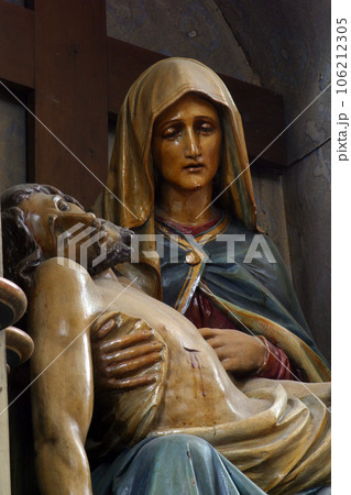 Pieta Pieta 106212305