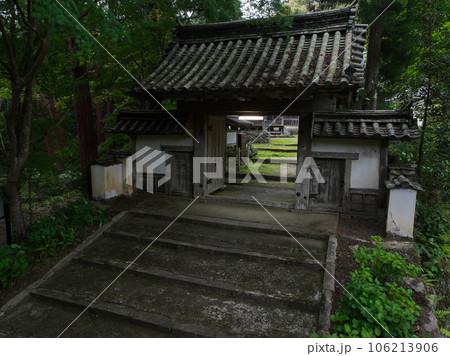 愛媛県大洲市 如法寺 山門 愛媛県大洲市 如法寺 山門 106213906