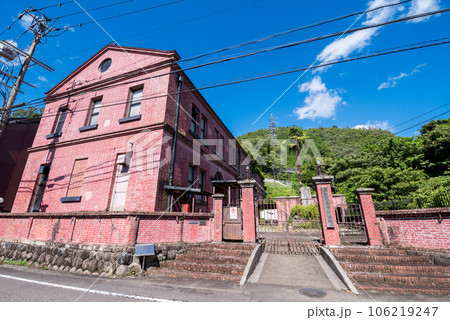 【長良川発電所】赤煉瓦造りの発電所正門と旧発電所建屋 106219247